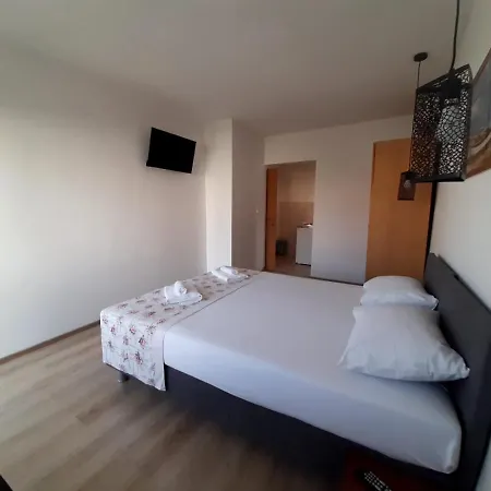 Gale Apartment